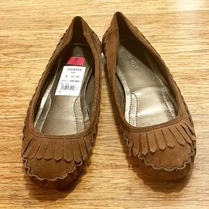 Nine West Brown Suede Moccasins Flats with fringe and rubber outsoles. Size 8